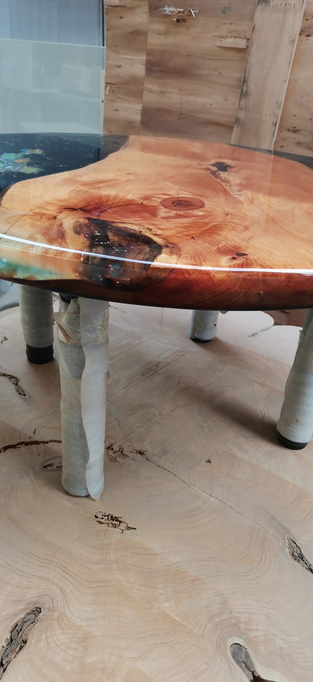 Large round epoxy table macrocarpa cosmic