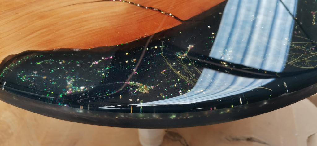 Large round epoxy table macrocarpa cosmic